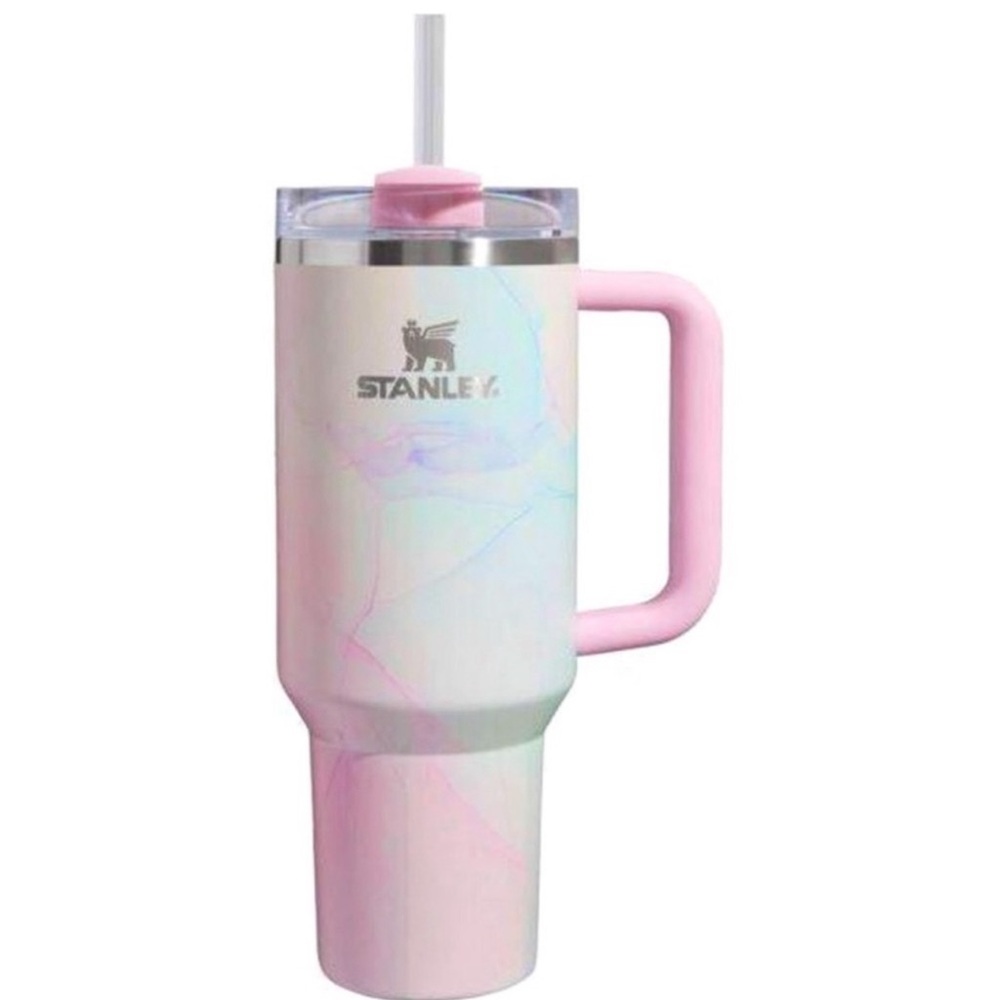Price FIRM New Stanley 40 oz Quencher